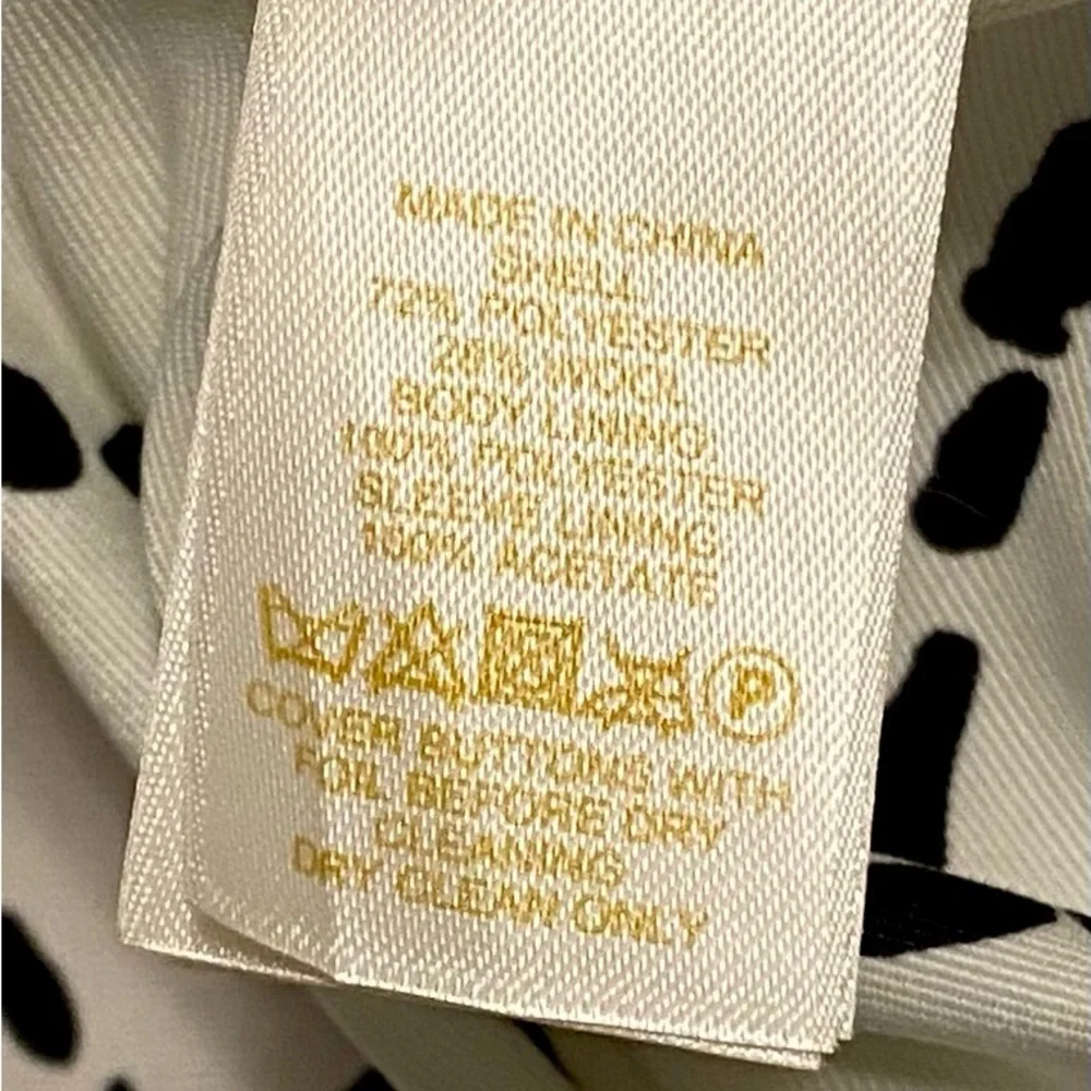 Kate Spade Dress Length Red Coat With Bow Detail. Size L - Picture 8 of 8